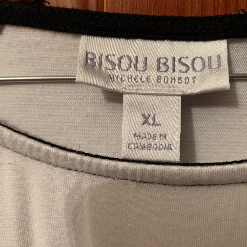 Bisou Bisou Knit Lace Shoulder Ruched Top - Picture 3 of 6